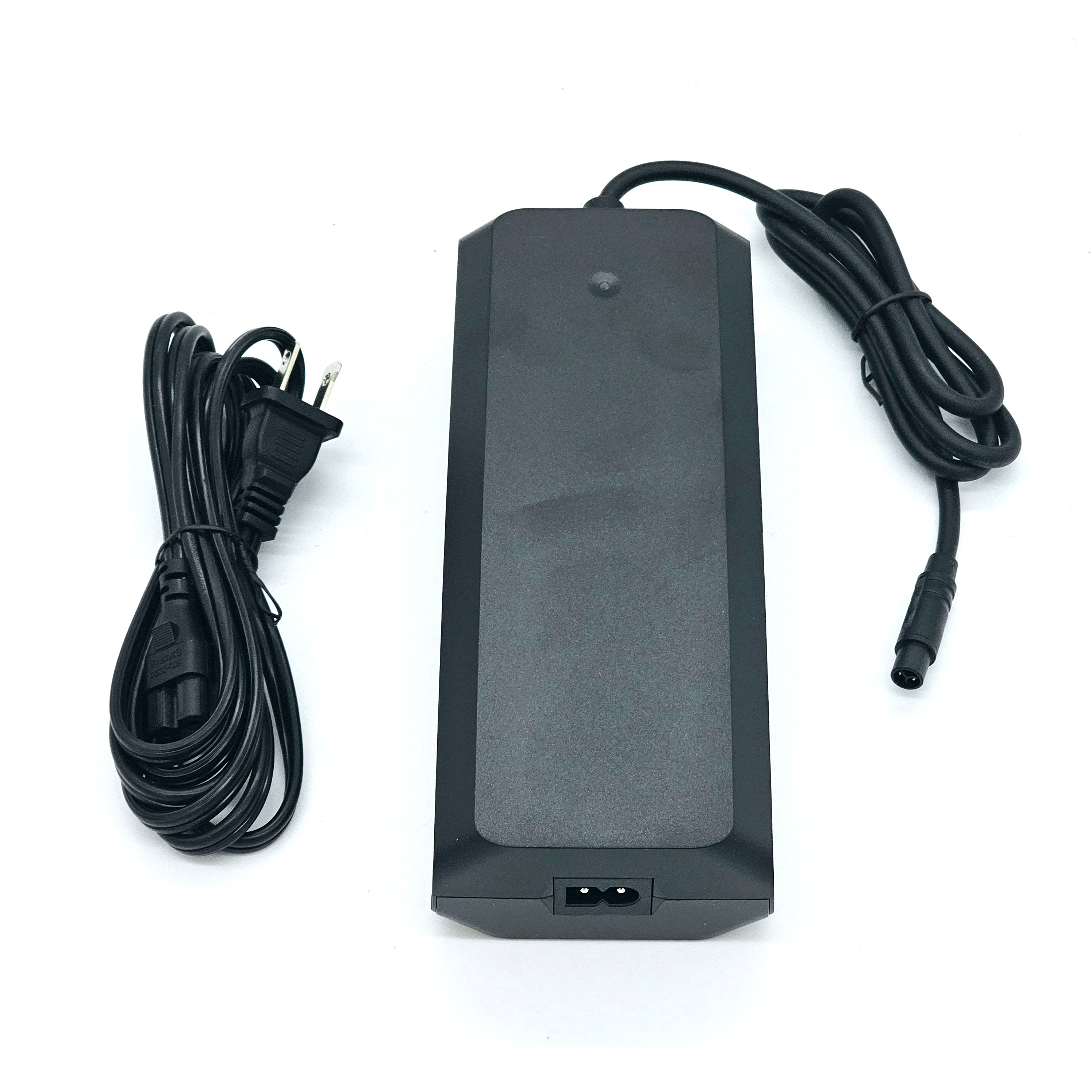 Chargeur 4A 52V (58.8)