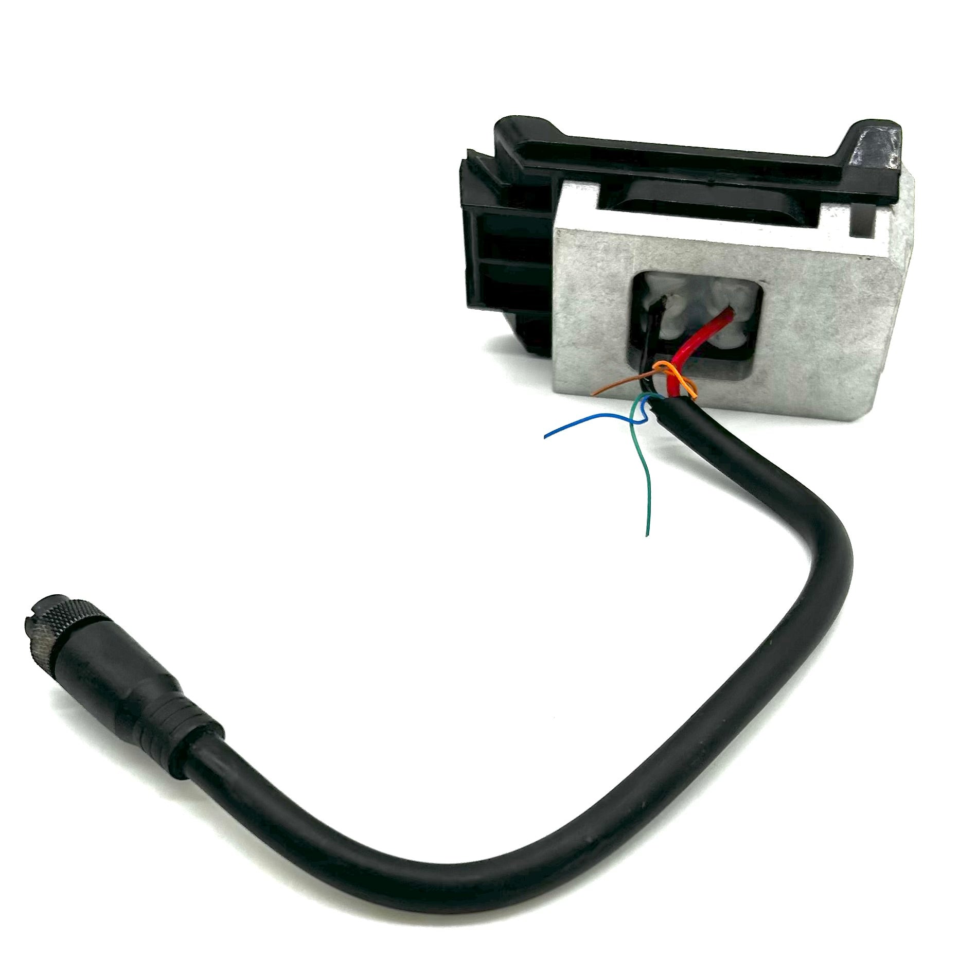Connecteur de batterie dans le cadre